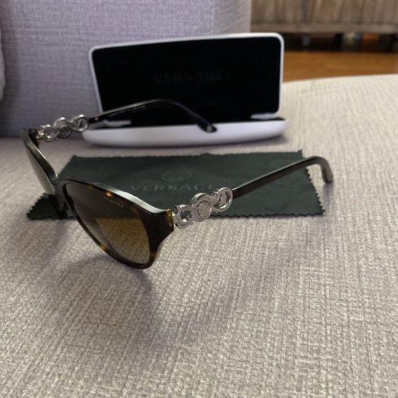 VERCACE POLARIZED SUNGLASSES